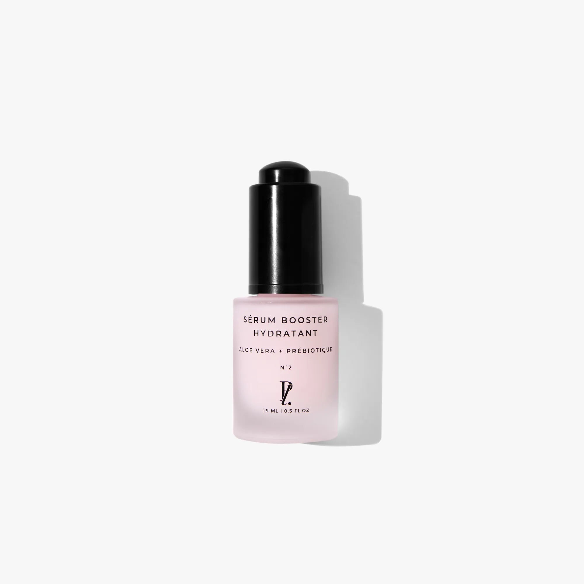 sérum hydratant rose fond blanc